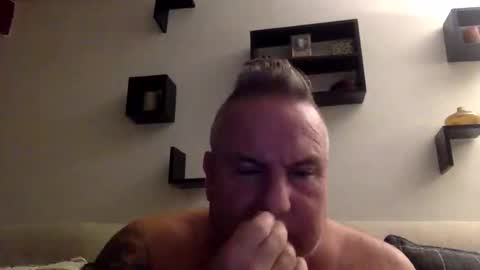 Snapshot of banana5289 chatting on 10.25.25 banana5289 online show from 10.25.25