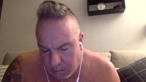 Snapshot of banana5289 chatting on 10.26.25 banana5289 online show from 10.26.25