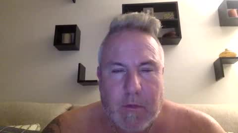 Snapshot of banana5289 chatting on 11.04.25 banana5289 online show from 11.04.25