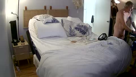 Snapshot of bananas318 chatting on 09.18.25 bananas318 online show from 09.18.25