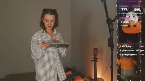 Ellen and  online show from 10.13.25