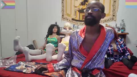 Snapshot of bandohusbando chatting on 11.12.25 Bando Husbando online show from 11.12.25