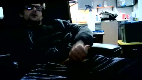 Snapshot of banginondadrumsalldaylong chatting on 10.11.25 banginondadrumsalldaylong online show from 10.11.25