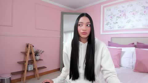 Barbara Noa  online show from 12.16.25