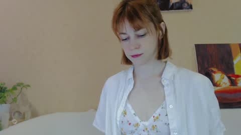 Snapshot of barbarian_girl chatting on 05.19.26 Amina online show from 05.19.26