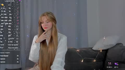 Kendall online show from 12.12.24