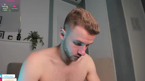 Snapshot of barberryx chatting on 10.25.25 ENRIQUE online show from 10.25.25