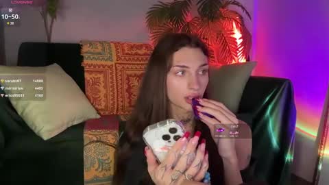 My name is Molly. Please say hello I like talking to you. If you have any wishes or obscene desires please use the tip menu online show from 01.09.25