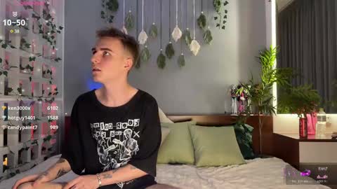 My name is Molly. Please say hello I like talking to you. If you have any wishes or obscene desires please use the tip menu online show from 02.07.25