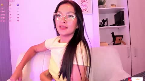  independet model online show from 10.13.25