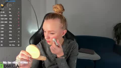 Snapshot of barbie_lis chatting on 11.09.25 LisGTM2 Mon-Thu Sat 0100am-0700am online show from 11.09.25