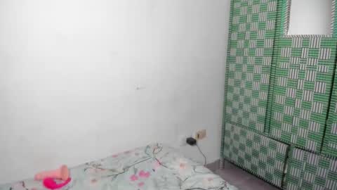 Snapshot of barbie_sweetcol chatting on 10.25.25 barbie_sweetcol online show from 10.25.25