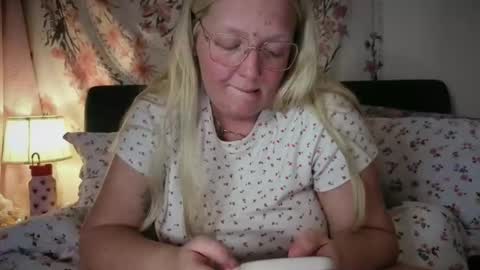 Snapshot of barbiegirl966 chatting on 05.18.26 barbiegirl966 online show from 05.18.26