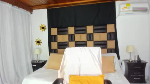 Snapshot of barbiekano chatting on 10.04.25 barbiekano online show from 10.04.25