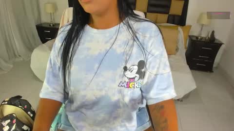 Snapshot of barbiekano chatting on 10.05.25 barbiekano online show from 10.05.25