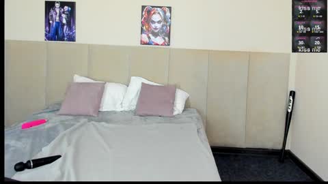 Snapshot of barbiemuscle1 chatting on 12.08.24 Barbie online show from 12.08.24