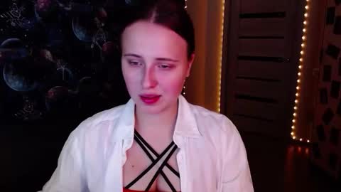 Snapshot of barbiepie chatting on 11.05.25 barbiepie online show from 11.05.25