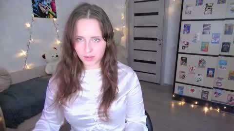 Snapshot of barbiepie chatting on 11.13.25 barbiepie online show from 11.13.25