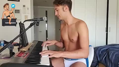 Snapshot of barebritpianist chatting on 09.26.25 BareBritPianist online show from 09.26.25