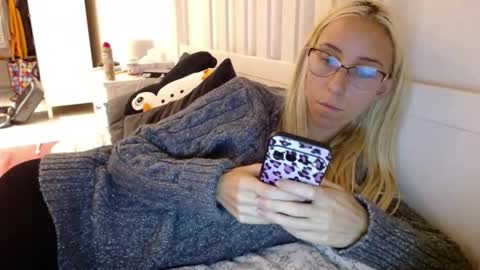 Lena online show from 09.24.25
