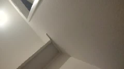 barniemay1 online show from 10.14.25