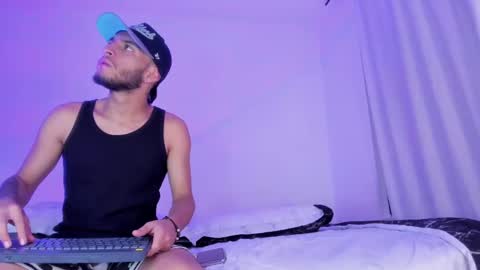 Snapshot of barrymichaels chatting on 03.08.25 Bruce online show from 03.08.25