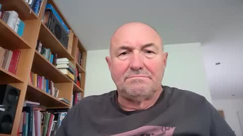 Snapshot of bartvel chatting on 05.06.26 bartvel online show from 05.06.26