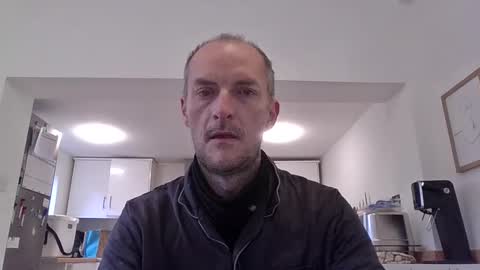 Snapshot of basiccamguy chatting on 11.01.25 basiccamguy online show from 11.01.25