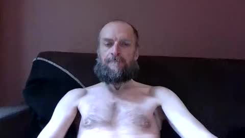Snapshot of basiccamguy chatting on 05.14.26 basiccamguy online show from 05.14.26
