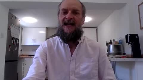 Snapshot of basiccamguy chatting on 05.27.26 basiccamguy online show from 05.27.26