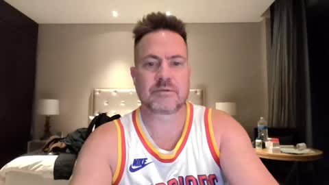 Snapshot of basketballjerseygang chatting on 12.01.25 Jordan online show from 12.01.25