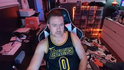 Snapshot of basketballjerseygang chatting on 02.03.26 Jordan online show from 02.03.26