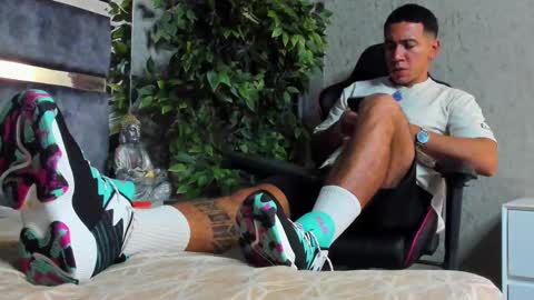 Snapshot of bastian_franco01 chatting on 10.05.25 Bastian Independent Model online show from 10.05.25