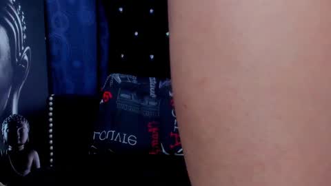 Snapshot of bastian_ruiz chatting on 02.05.25 bastian online show from 02.05.25