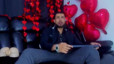 Snapshot of bastian_ruiz chatting on 02.13.25 bastian online show from 02.13.25