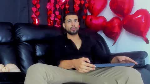 Snapshot of bastian_ruiz chatting on 02.14.25 bastian online show from 02.14.25