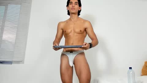 Snapshot of bastianmaalouf chatting on 10.21.25 Bastian Maalouf online show from 10.21.25