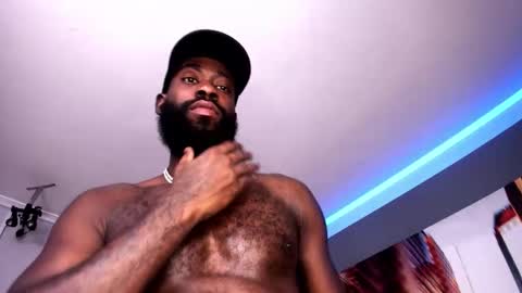 Snapshot of bastianrivas chatting on 09.29.25 Bastian. online show from 09.29.25