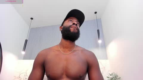 Snapshot of bastianrivas chatting on 10.01.25 Bastian. online show from 10.01.25