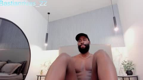 Snapshot of bastianrivas chatting on 10.10.25 Bastian. online show from 10.10.25