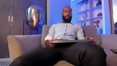 Snapshot of bastianrivas chatting on 11.05.25 Bastian. online show from 11.05.25