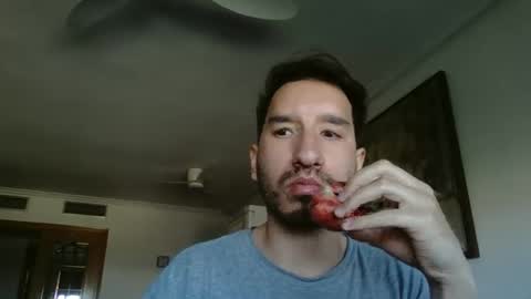 Snapshot of bastnb chatting on 06.03.26 bastian online show from 06.03.26