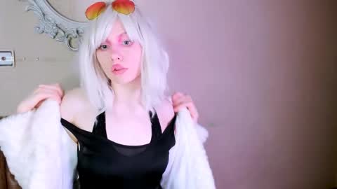 Snapshot of bat_laughing_bat chatting on 04.24.26 Ask me online show from 04.24.26