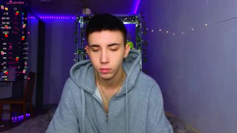 Snapshot of batarol0 chatting on 09.29.25 mett online show from 09.29.25