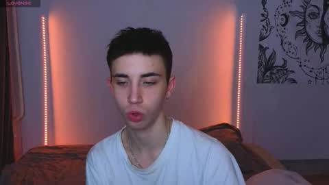 Snapshot of batarol0 chatting on 10.09.25 mett online show from 10.09.25