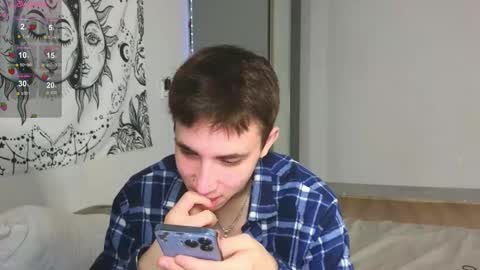 Snapshot of batarol0 chatting on 10.30.25 mett online show from 10.30.25