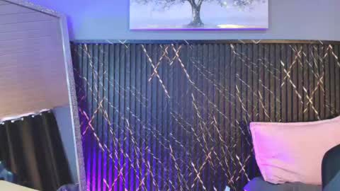    online show from 09.28.25