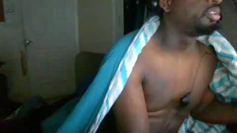 rocker n queen online show from 12.11.24