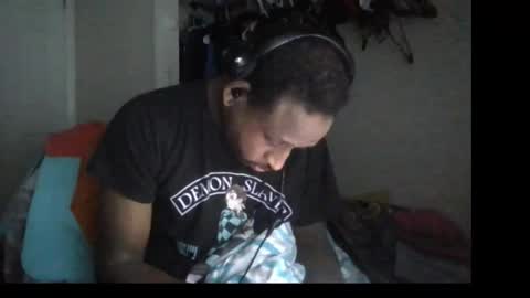 rocker n queen online show from 01.03.25