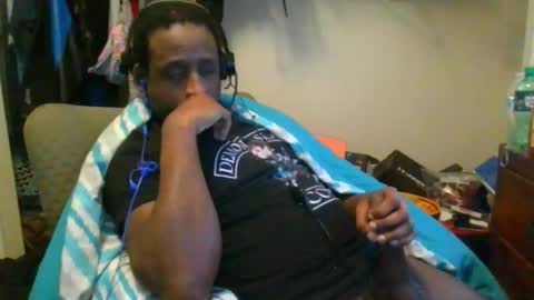 rocker n queen online show from 02.16.25